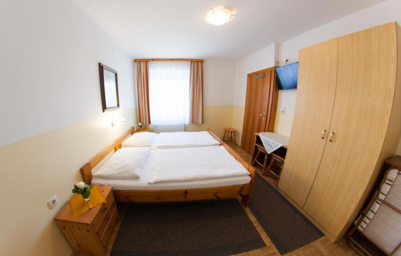 Fruehstueckspension Koelich Klagenfurt am Woerthersee Exterior foto