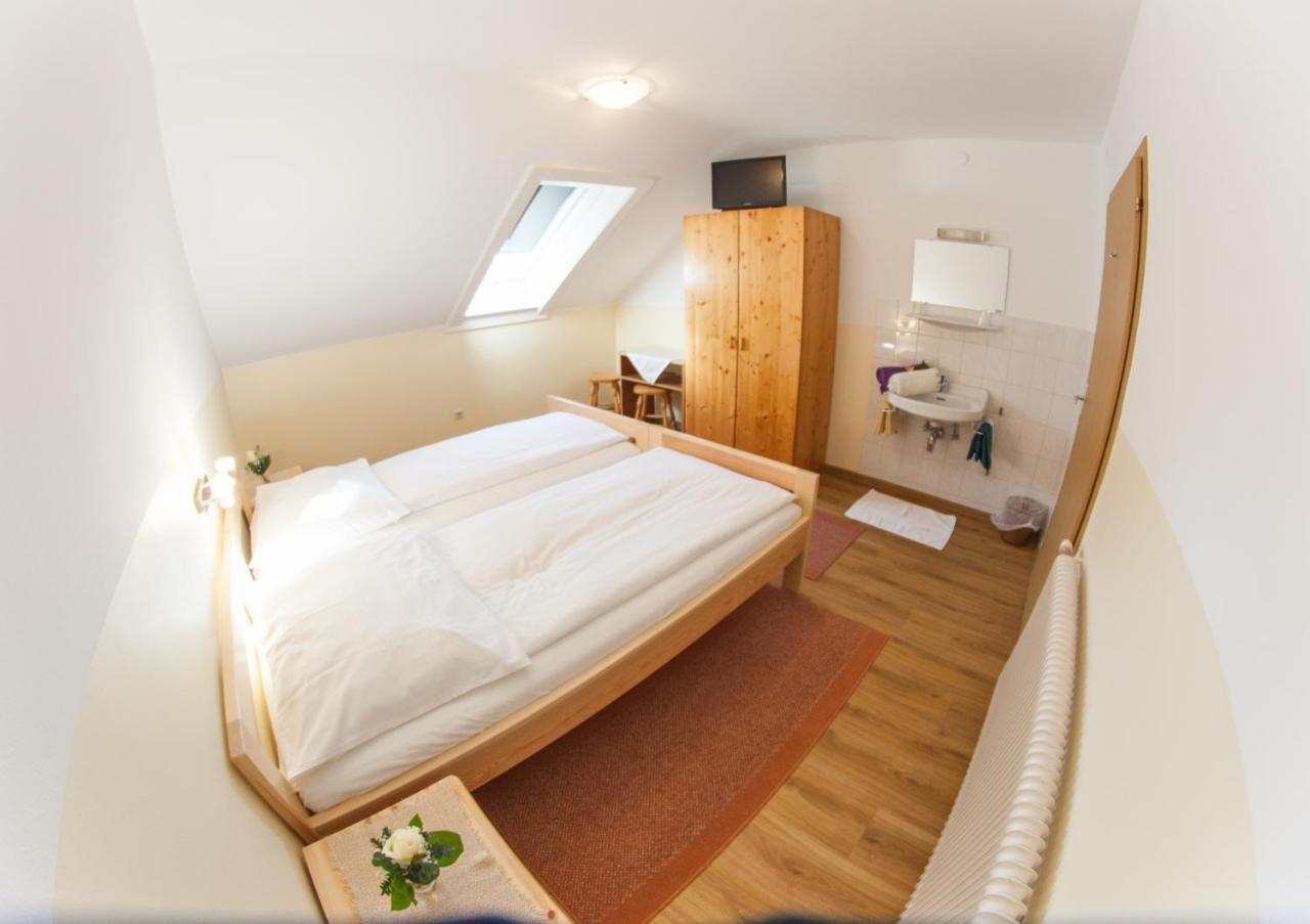 Fruehstueckspension Koelich Klagenfurt am Woerthersee Exterior foto